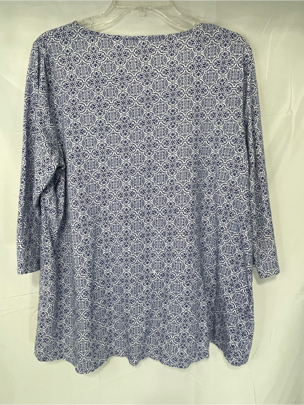 Chico's Blue Patterned V-Neck Tunic Top Women’s Size 2 - Large - Picture 3 of 8